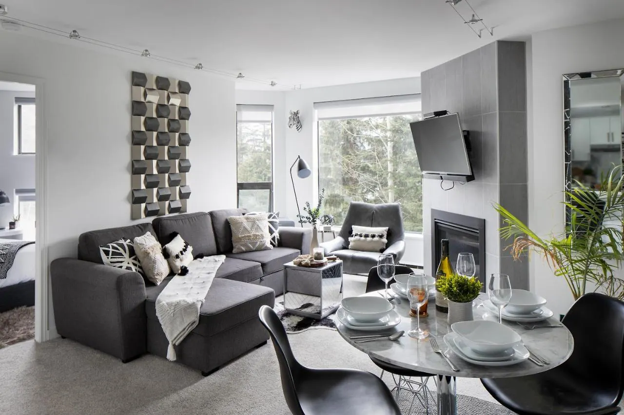 The Modern Whistler Apartment - Ski-In Ski-Out