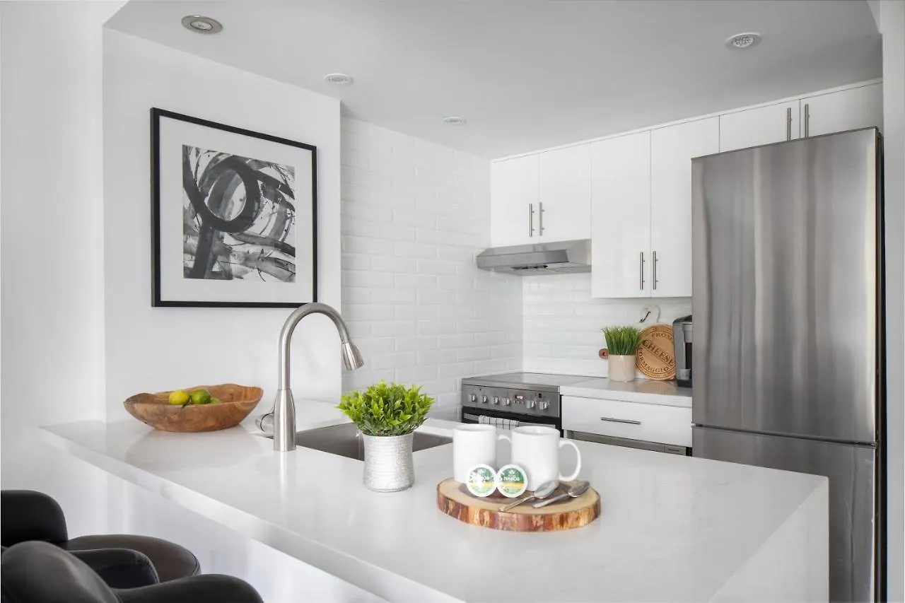 The Modern Whistler Apartment - Ski-In Ski-Out
