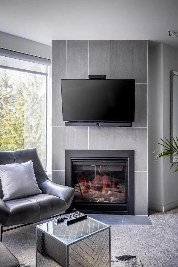 The Modern Whistler Apartment - Ski-In Ski-Out